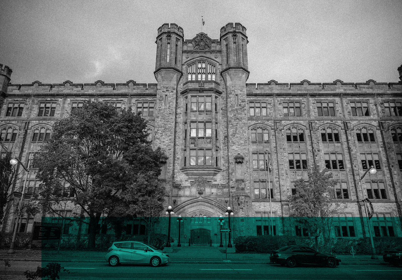 Connaught Building is a national historic site built in 1913 with Tudor-Gothic style in downtown Ottawa, Canada. Now this building is Customs and Revenue Agency.